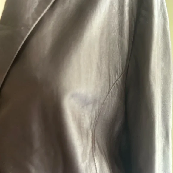 Boss by Hugo Boss women’s leather blazer/jacket. Dk brown 100% lamb skin. Nice!